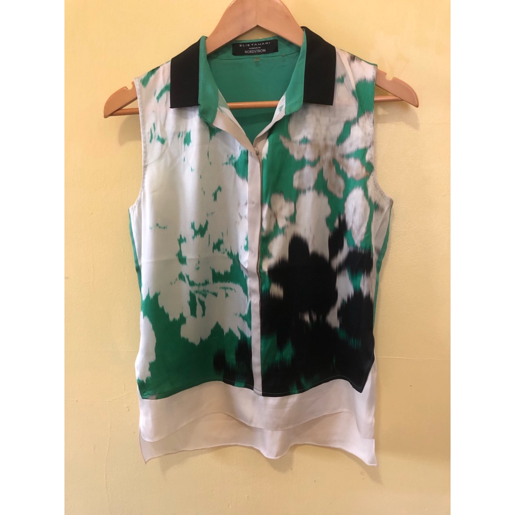 Elie Tahari Abstract Floral Sleeveless Blouse